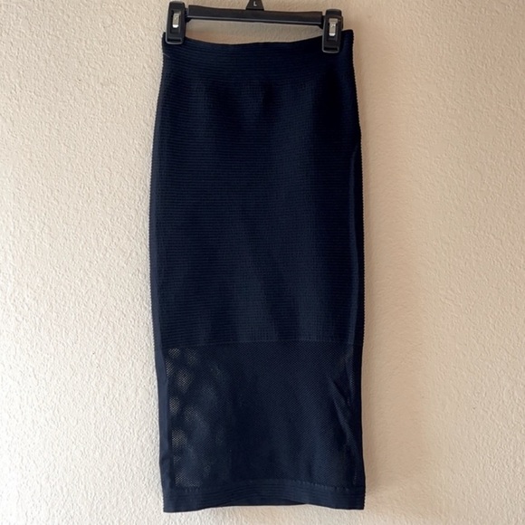 BCBGeneration skirt - Picture 4 of 4